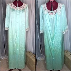 JCPenny satin long nightgown and robe sz M